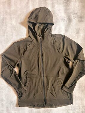 Lululemon Cross Challenger Hoodie Hunter Green